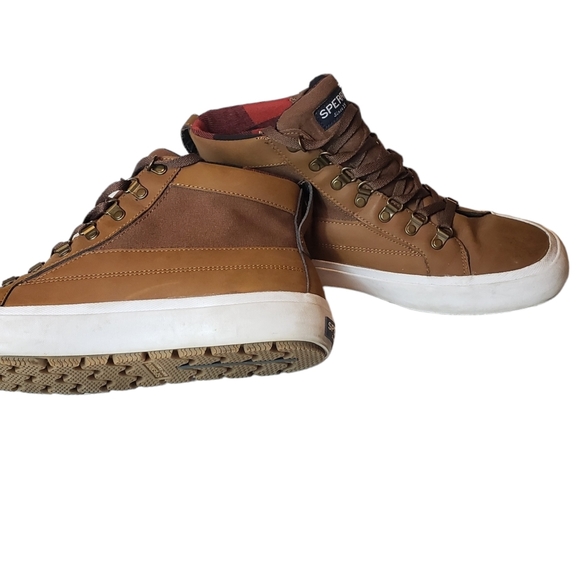 Sperry Hi-top Sneakers - Picture 6 of 7